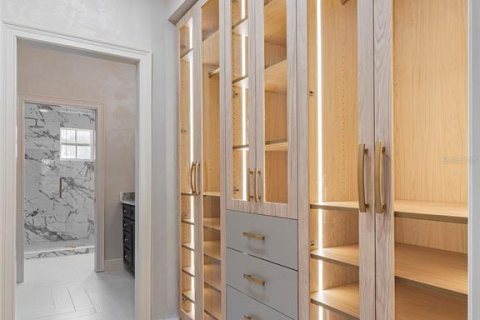 Touwnhouse à vendre à Orlando, Floride: 3 chambres, 239.32 m2 № 2133572 - photo 3