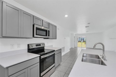 House in Kissimmee, Florida 3 bedrooms, 117.06 sq.m. № 1767799 - photo 6