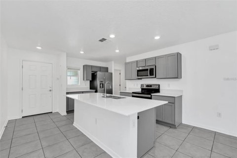 House in Kissimmee, Florida 3 bedrooms, 117.06 sq.m. № 1767799 - photo 7