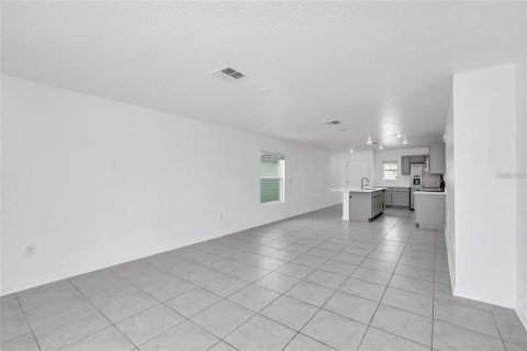 House in Kissimmee, Florida 3 bedrooms, 117.06 sq.m. № 1767799 - photo 13