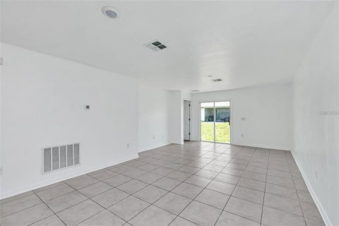 House in Kissimmee, Florida 3 bedrooms, 117.06 sq.m. № 1767799 - photo 11
