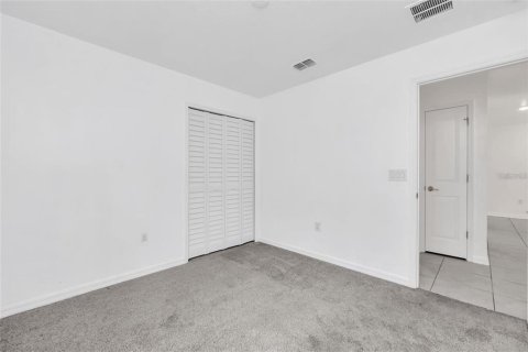 House in Kissimmee, Florida 3 bedrooms, 117.06 sq.m. № 1767799 - photo 19