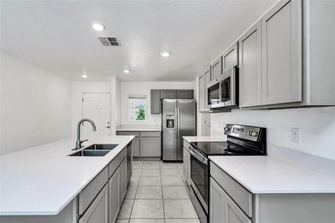 House in Kissimmee, Florida 3 bedrooms, 117.06 sq.m. № 1767799 - photo 8