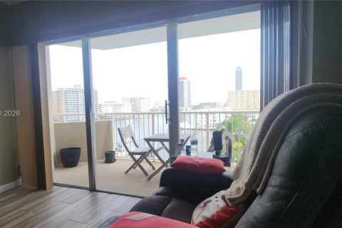 Condominio en venta en Hallandale Beach, Florida, 1 dormitorio, 74.14 m2 № 2057563 - foto 27