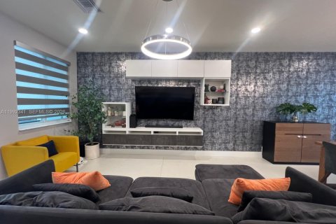 Adosado en alquiler en Doral, Florida, 3 dormitorios, 151.24 m2 № 2055354 - foto 7