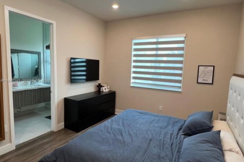 Adosado en alquiler en Doral, Florida, 3 dormitorios, 151.24 m2 № 2055354 - foto 22