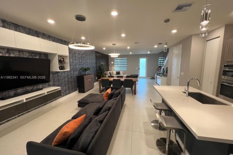 Adosado en alquiler en Doral, Florida, 3 dormitorios, 151.24 m2 № 2055354 - foto 6