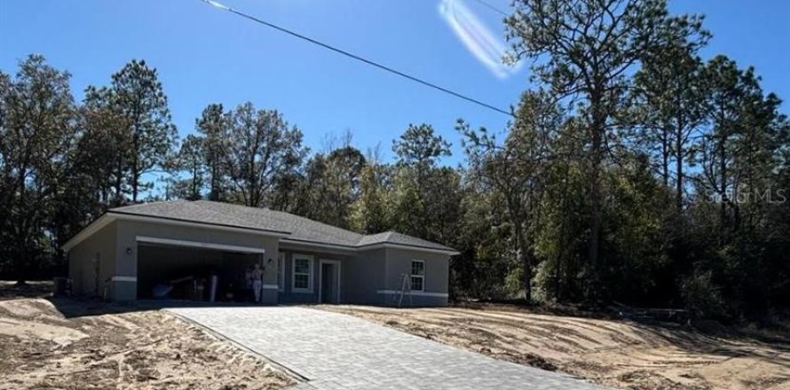 House in Citrus Springs, Florida 4 bedrooms, 146.88 sq.m. № 1597626