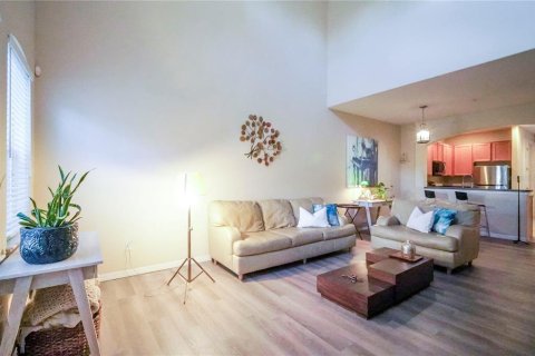 Adosado en venta en Orlando, Florida, 3 dormitorios, 164.16 m2 № 2202154 - foto 3