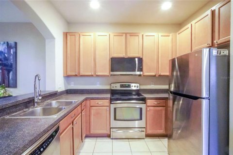 Adosado en venta en Orlando, Florida, 3 dormitorios, 164.16 m2 № 2202154 - foto 9