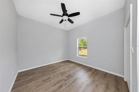 Casa en venta en New Port Richey, Florida, 6 dormitorios, 191.19 m2 № 2094907 - foto 18