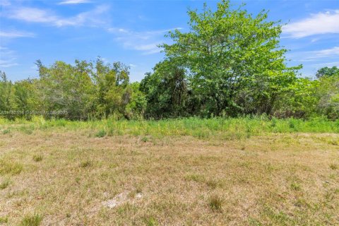Terreno en venta en Cutler Bay, Florida № 2050769 - foto 14