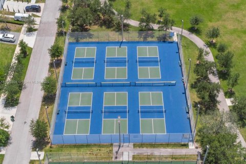 Terreno en venta en Cutler Bay, Florida № 2050769 - foto 29