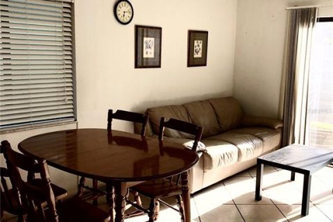 Condominio en venta en Gainesville, Florida, 3 dormitorios, 102.75 m2 № 1901427 - foto 6