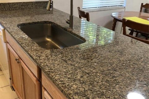 Condominio en venta en Gainesville, Florida, 3 dormitorios, 102.75 m2 № 1901427 - foto 4