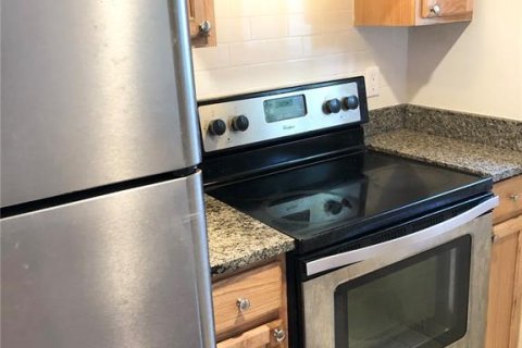 Condominio en venta en Gainesville, Florida, 3 dormitorios, 102.75 m2 № 1901427 - foto 2