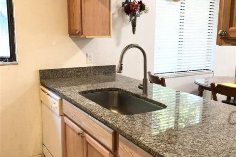 Condominio en venta en Gainesville, Florida, 3 dormitorios, 102.75 m2 № 1901427 - foto 3
