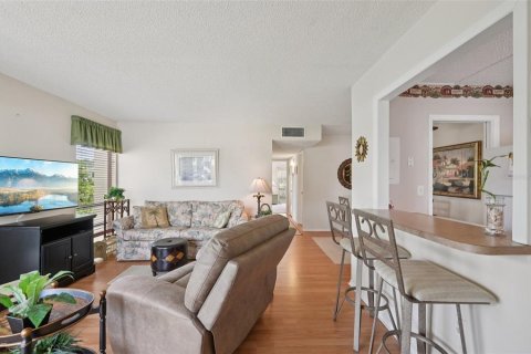 Condo in Sarasota, Florida, 2 bedrooms  № 1772819 - photo 6