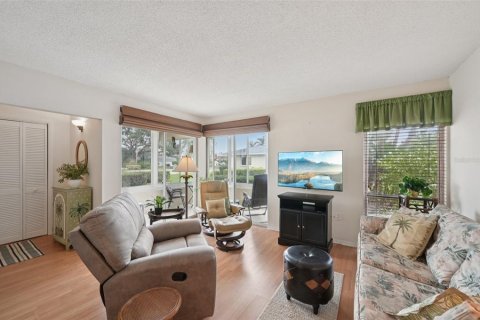 Condo in Sarasota, Florida, 2 bedrooms  № 1772819 - photo 3