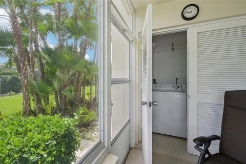 Condo in Sarasota, Florida, 2 bedrooms  № 1772819 - photo 23