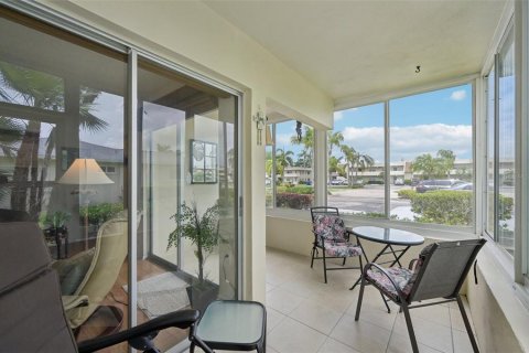 Condo in Sarasota, Florida, 2 bedrooms  № 1772819 - photo 22