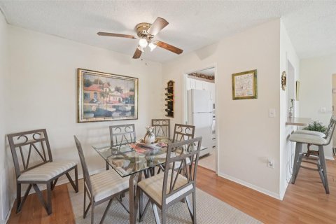 Condo in Sarasota, Florida, 2 bedrooms  № 1772819 - photo 8