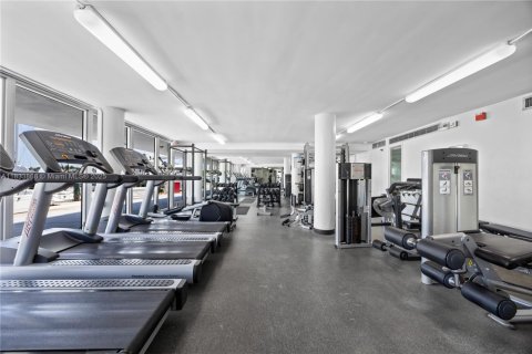 Condo in Miami Beach, Florida, 2 bedrooms  № 1826066 - photo 27