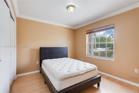 Снять в аренду виллу или дом в Майами, Флорида 4 спальни, 145.67м2, № 2048518 - фото 15