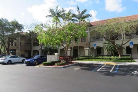 Immobilier commercial à vendre à Coral Springs, Floride № 2245492 - photo 3