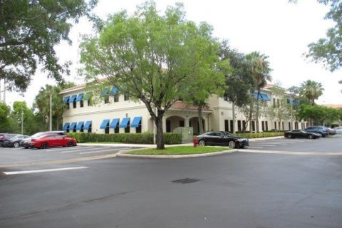 Immobilier commercial à vendre à Coral Springs, Floride № 2245492 - photo 5