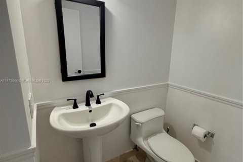 Copropriété à louer à Miami Beach, Floride: 1 chambre, 75.07 m2 № 2016572 - photo 22