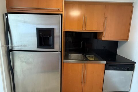 Copropriété à louer à Miami Beach, Floride: 1 chambre, 75.07 m2 № 2016572 - photo 12