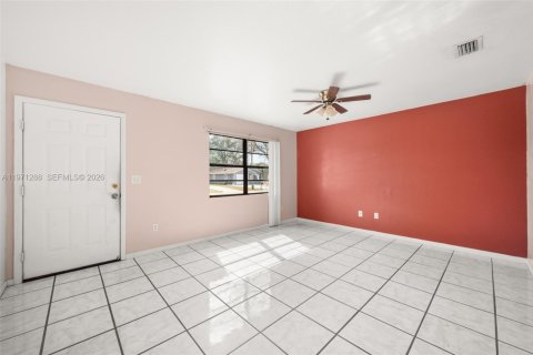 Casa en venta en Sebring, Florida, 3 dormitorios № 2032126 - foto 14