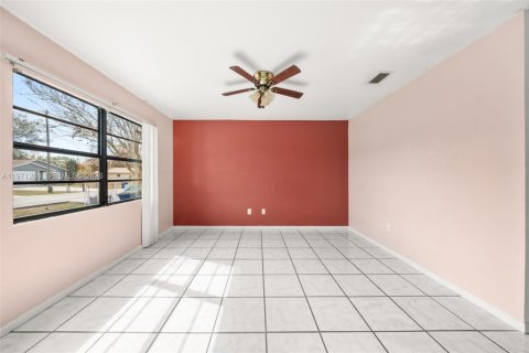 Casa en venta en Sebring, Florida, 3 dormitorios № 2032126 - foto 15