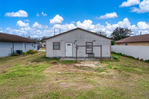 Casa en venta en Sebring, Florida, 3 dormitorios № 2032126 - foto 5