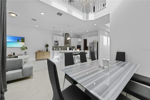 House in Oakland, Florida 3 bedrooms, 194.07 sq.m. № 2151224 - photo 10
