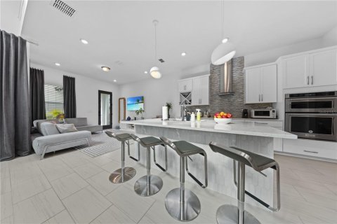 House in Oakland, Florida 3 bedrooms, 194.07 sq.m. № 2151224 - photo 7