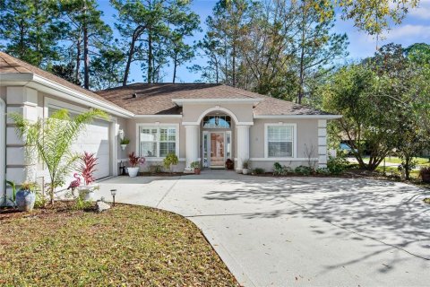 House in Palm Coast, Florida 3 bedrooms, 180.04 sq.m. № 1903659 - photo 5
