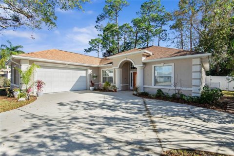 House in Palm Coast, Florida 3 bedrooms, 180.04 sq.m. № 1903659 - photo 2