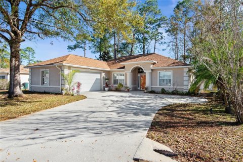 House in Palm Coast, Florida 3 bedrooms, 180.04 sq.m. № 1903659 - photo 3