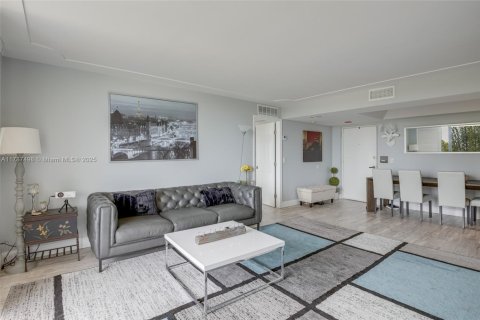 Condominio en venta en West Palm Beach, Florida, 2 dormitorios, 92.53 m2 № 1874694 - foto 4
