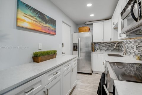 Condominio en venta en West Palm Beach, Florida, 2 dormitorios, 92.53 m2 № 1874694 - foto 7