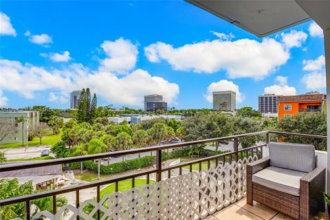Condominio en venta en West Palm Beach, Florida, 2 dormitorios, 92.53 m2 № 1874694 - foto 3