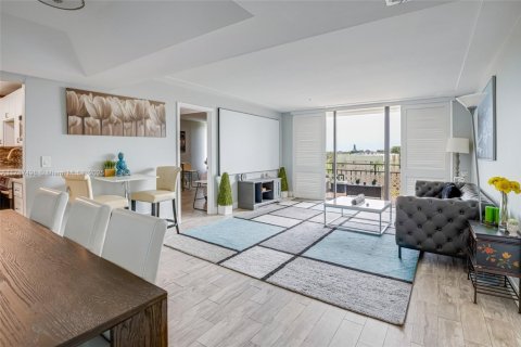Condominio en venta en West Palm Beach, Florida, 2 dormitorios, 92.53 m2 № 1874694 - foto 15