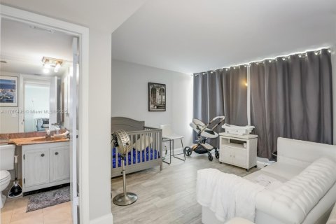Condominio en venta en West Palm Beach, Florida, 2 dormitorios, 92.53 m2 № 1874694 - foto 17