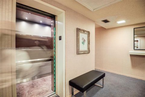 Condominio en venta en West Palm Beach, Florida, 2 dormitorios, 92.53 m2 № 1874694 - foto 22
