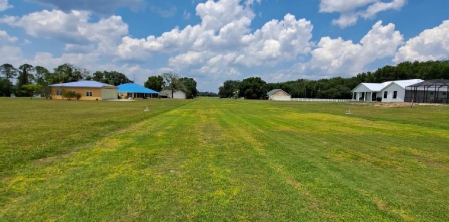 Land in Crescent City, Florida № 767202