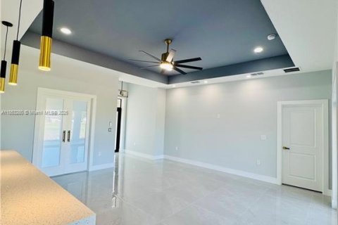 House in Lehigh Acres, Florida 3 bedrooms № 1877709 - photo 13