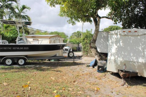 Casa en venta en Miami, Florida, 3 dormitorios, 89.74 m2 № 1976436 - foto 24