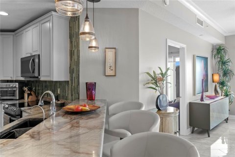 Condo in Tampa, Florida, 3 bedrooms  № 1791923 - photo 26